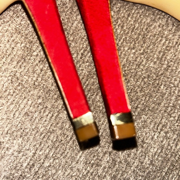 Elegant Red Strappy Heels - Picture 3 of 4